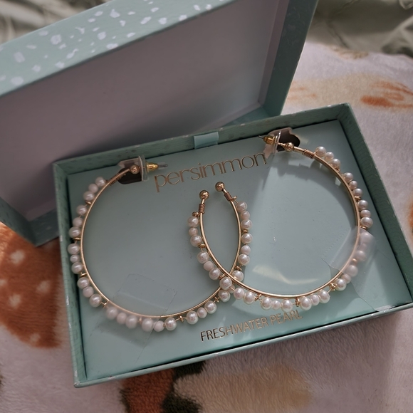 Persimmon freshwater pearl hoops - Picture 3 of 4